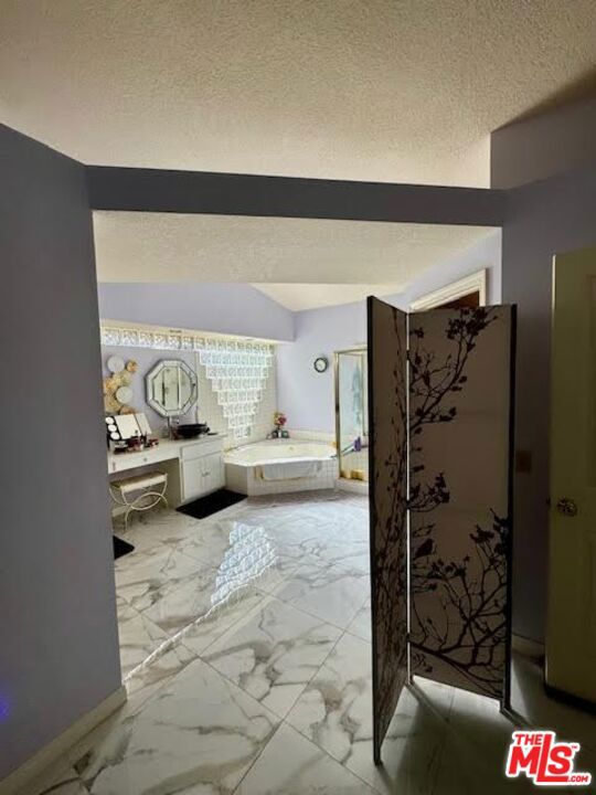 Image 11 of 31 For 408 Oakmont Drive