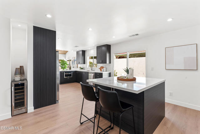1161 Triunfo Canyon Road, Westlake Village CA: https://media.crmls.org/mediaz/df0d08f7-55d9-4993-8c18-7cbad4ffc5e8.jpg