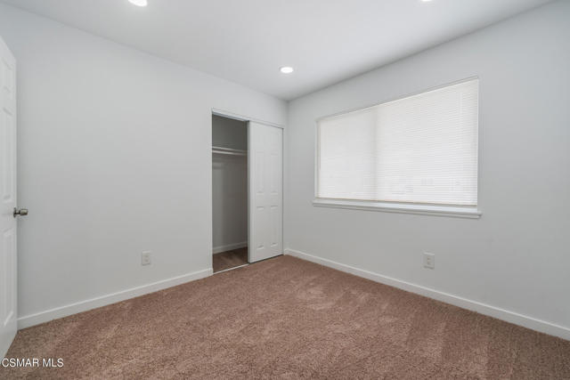 1477 Dinsmore Street, Simi Valley CA: https://media.crmls.org/mediaz/df0d55d4-c4f3-4209-932e-47719728d753.jpg