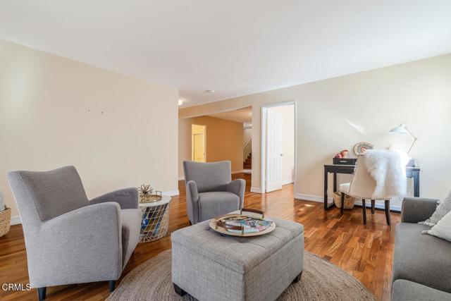 3233 Playa Court, Oxnard CA: https://media.crmls.org/mediaz/df0db413-ff02-4c8f-8a36-429314a5894e.jpg