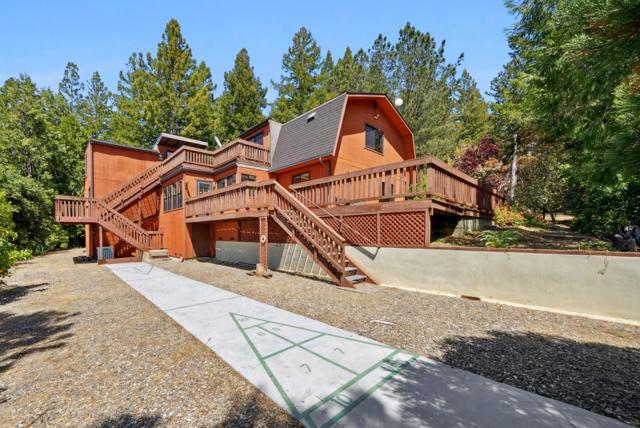 1315 Sunset Ridge Road, Los Gatos CA: https://media.crmls.org/mediaz/df0de3c6-f2a9-4648-9d2a-8011e8c910b9.jpg