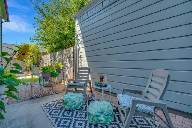 2310 Pacific Avenue, Alameda CA: https://media.crmls.org/mediaz/df0e4c87-8bde-44ec-97b4-61813546dd4b.jpg