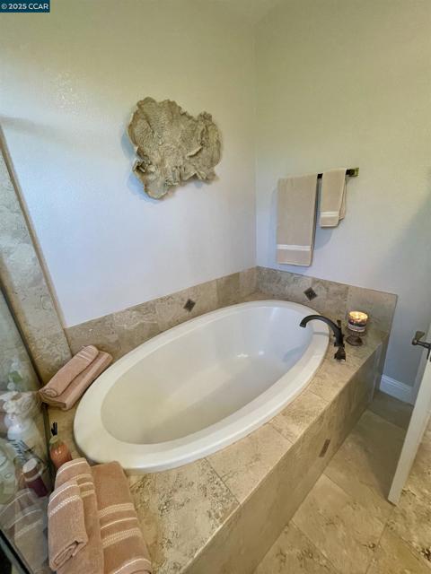2365 Lansdowne Pl, Vallejo CA: https://media.crmls.org/mediaz/df0e8e42-73c7-47d6-bc0d-1bfe76209c10.jpg
