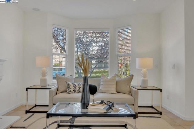 1508 Whispering Oaks Way, Pleasanton CA: https://media.crmls.org/mediaz/df0f0001-d92a-4342-82e1-bde7d81b0d41.jpg