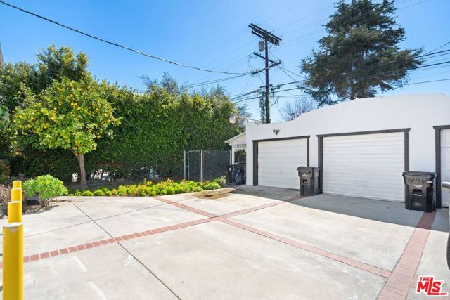 4526 St Elmo Drive, Los Angeles, California 90019, 3 Bedrooms Bedrooms, ,2 BathroomsBathrooms,Single Family Residence,For Sale,St Elmo,24426313