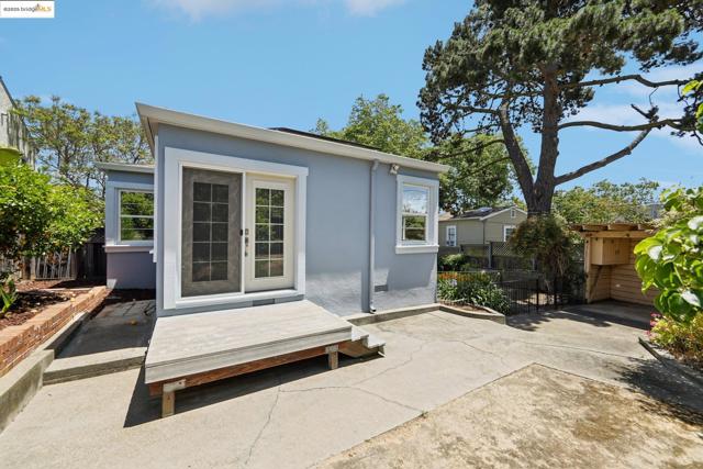 332 El Camino Real, Vallejo CA: https://media.crmls.org/mediaz/df0f3a31-bf9d-42bb-868d-023472e4a64e.jpg