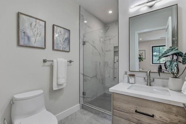 202 Mountain View Avenue, Mountain View CA: https://media.crmls.org/mediaz/df0f817c-b606-4189-bd9d-8e2714e2c58e.jpg