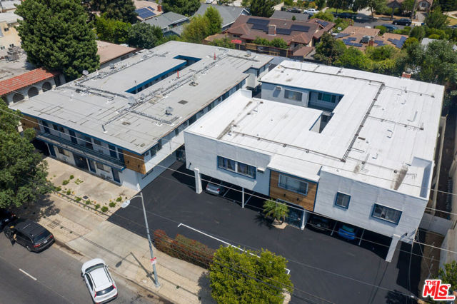 Image 12 of 52 For 15115 Victory Boulevard