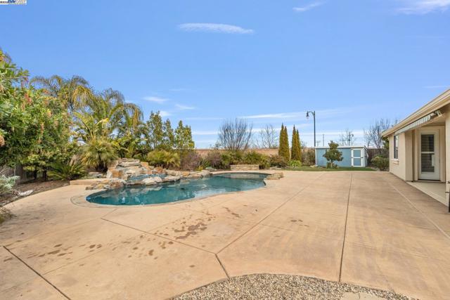 Image 37 of 48 For 10016 Wagoner Way