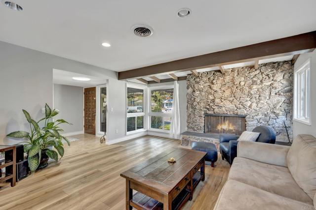 Detail Gallery Image 7 of 35 For 10743 Flambeau Pl, La Mesa,  CA 91941 - 4 Beds | 2 Baths