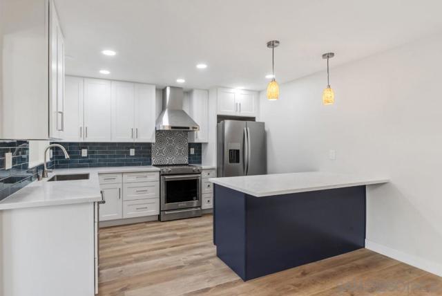 13765 Celestial Rd, Poway CA: https://media.crmls.org/mediaz/df127888-a69d-4250-a941-364bbbeef603.jpg