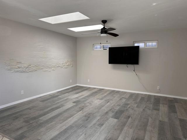 Detail Gallery Image 5 of 19 For 3890 Margaret Way, Carlsbad,  CA 92008 - 1 Beds | 1 Baths