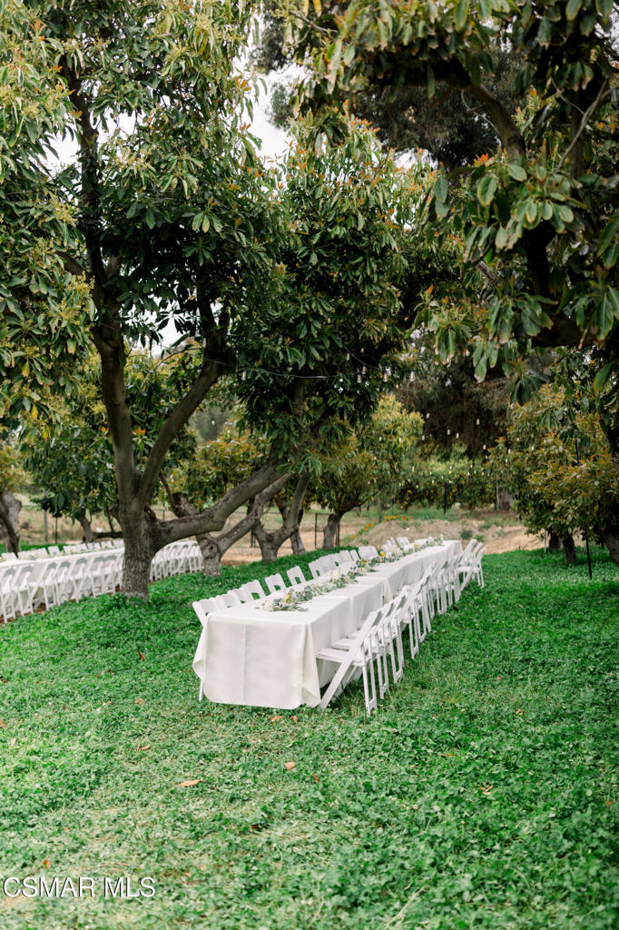 https://media.crmls.org/mediaz/df13019b-d315-4554-b142-d86a69386e20.jpg?preset=X-Large