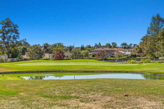 Detail Gallery Image 7 of 30 For 1878 Turnberry, Vista,  CA 92081 - 2 Beds | 2 Baths