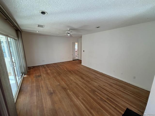 6369 Clara Lee Ave, San Diego CA: https://media.crmls.org/mediaz/df15960b-ece9-43ca-8a5e-5cbc7226fd36.jpg