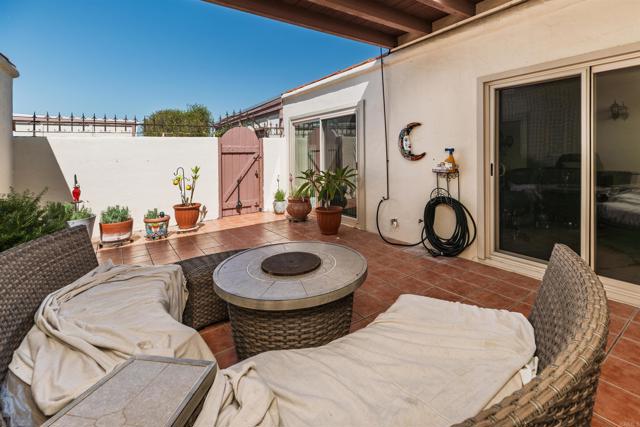 Detail Gallery Image 14 of 33 For 3621 Vista Campana #64,  Oceanside,  CA 92057 - 2 Beds | 2 Baths