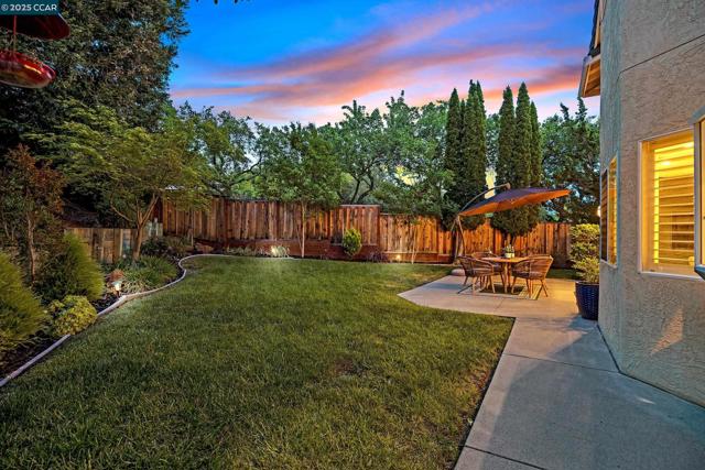 100 Bedford Ct, Danville CA: https://media.crmls.org/mediaz/df16b37e-b5fb-4f40-9e57-2d508c4ca65b.jpg