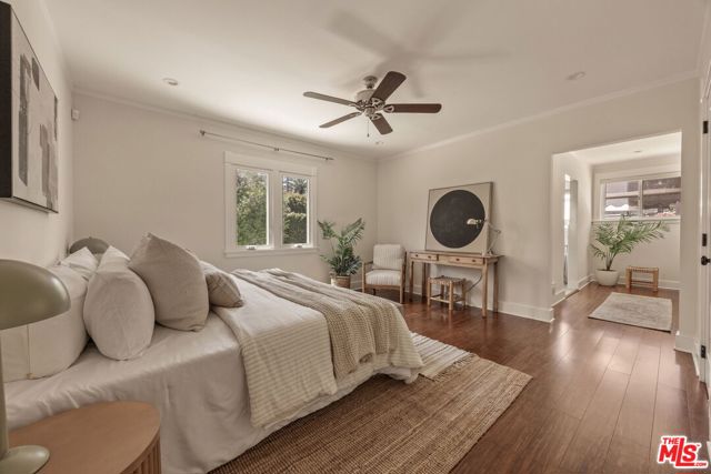 571 N Cahuenga Boulevard, Los Angeles CA: https://media.crmls.org/mediaz/df16c1ae-3fb6-4adb-ac9d-c0846e22d5c7.jpg