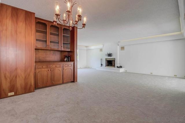 4711 ASHBY ST, San Diego CA: https://media.crmls.org/mediaz/df16e593-71f9-4352-814e-34092b75b356.jpg