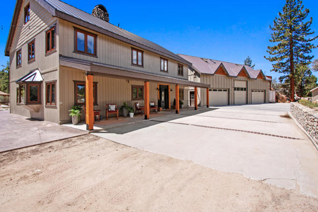 43630 Rainbow Lane, Angelus Oaks CA: https://media.crmls.org/mediaz/df194530-d50d-4ded-8177-12ee6765b37e.jpg