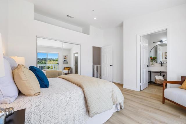Detail Gallery Image 15 of 16 For 838 Valley Ave, Solana Beach,  CA 92075 - 2 Beds | 2/1 Baths