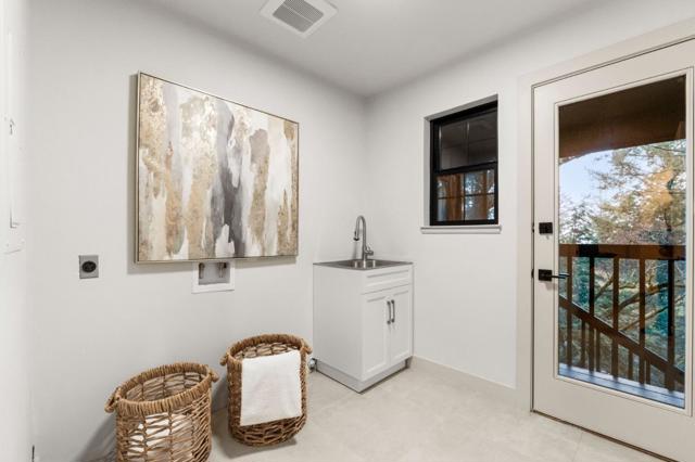 18319 Las Cumbres Road, Los Gatos CA: https://media.crmls.org/mediaz/df199711-cc87-43ca-8026-74cca508011e.jpg