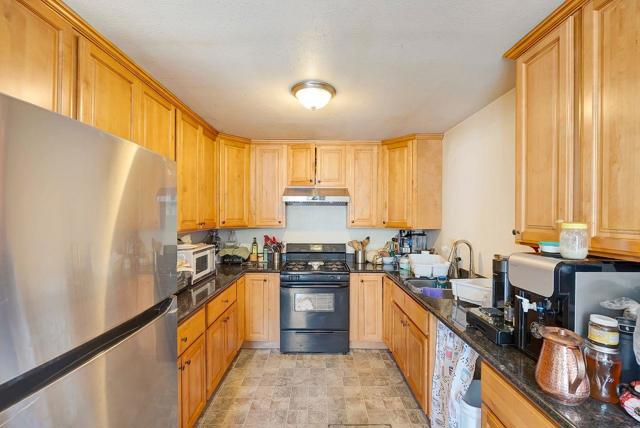 264 N 34th Street, San Jose CA: https://media.crmls.org/mediaz/df199acc-9bcc-4899-90ad-7e1cd4307f1c.jpg
