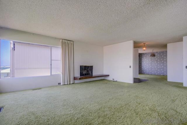 954 Harbor View Dr, San Diego CA: https://media.crmls.org/mediaz/df19bcd5-c1ca-4f22-be51-dd6acd4de40a.jpg