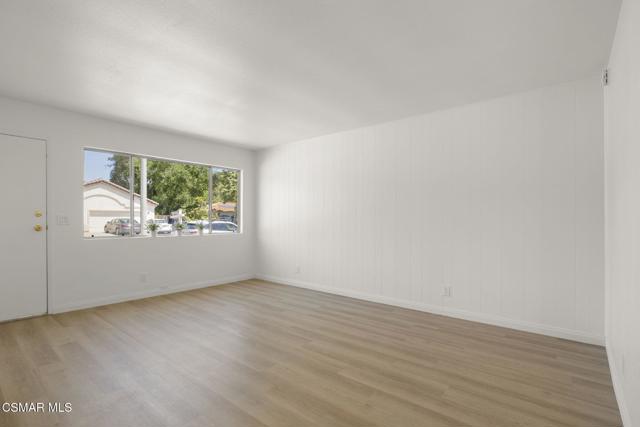 307 Lark Ellen Avenue, Ojai CA: https://media.crmls.org/mediaz/df1a4de0-9b13-4a20-88c4-3cf9e3cbc75b.jpg