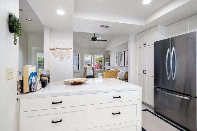 Image 24 of 48 For 54492 Shoal Creek