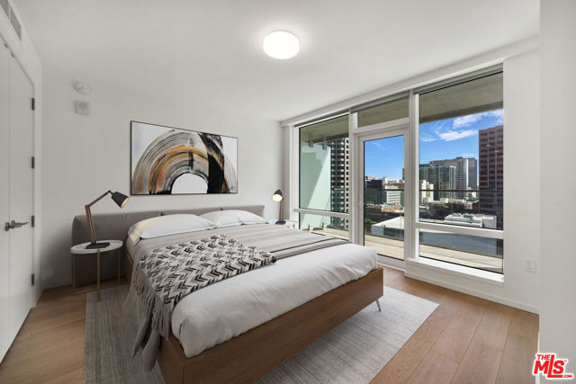 877 Francisco Street, Los Angeles CA: https://media.crmls.org/mediaz/df1d4491-d76e-45d6-85b5-aa1e60d1fa0b.jpg