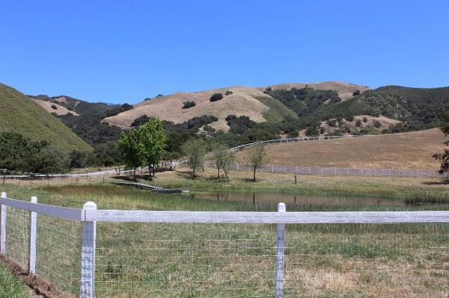 350 San Benancio Road, Salinas CA: https://media.crmls.org/mediaz/df1da4fd-36b1-4470-bd13-7858ea82cb88.jpg