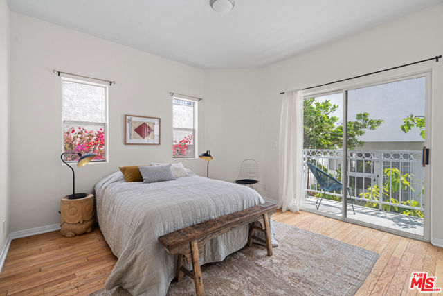 1524 Franklin Street, Santa Monica CA: https://media.crmls.org/mediaz/df1e316d-6b08-4731-b33a-65c200def572.jpg