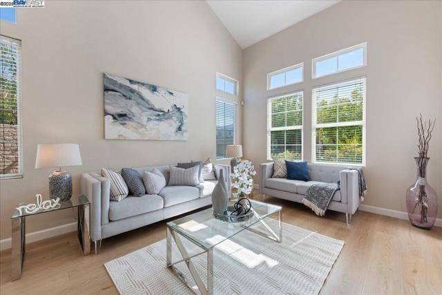 5200 N Forestdale Cir, Dublin CA: https://media.crmls.org/mediaz/df1f01b8-c99c-4ce3-bcc4-6907806be20d.jpg