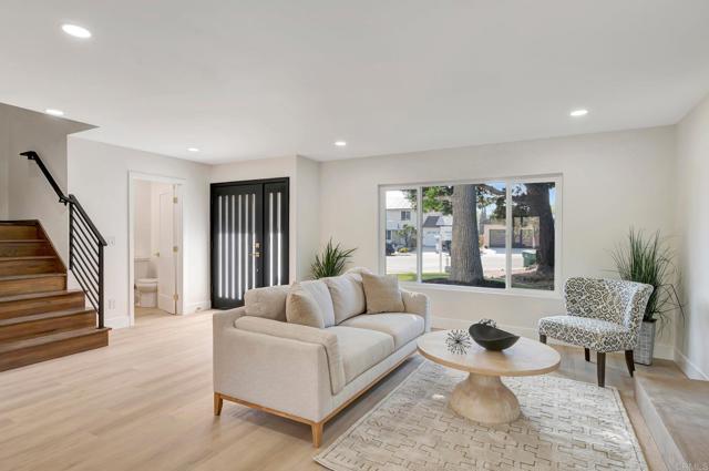 Detail Gallery Image 8 of 46 For 6745 Mewall Dr, San Diego,  CA 92119 - 4 Beds | 3/1 Baths
