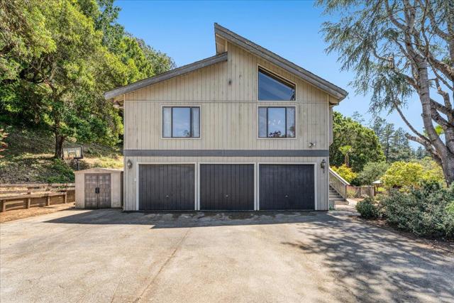 284 Brooktree Ranch Road, Aptos CA: https://media.crmls.org/mediaz/df2030eb-7364-4fb4-b20b-465954053c34.jpg