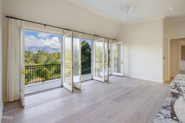 Detail Gallery Image 25 of 44 For 980 Ellington Ln, Pasadena,  CA 91105 - 4 Beds | 4 Baths