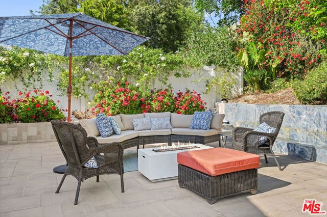 7152 Pomelo Drive, West Hills CA: https://media.crmls.org/mediaz/df20de8f-9523-4214-97af-085c5f4a8bd3.jpg