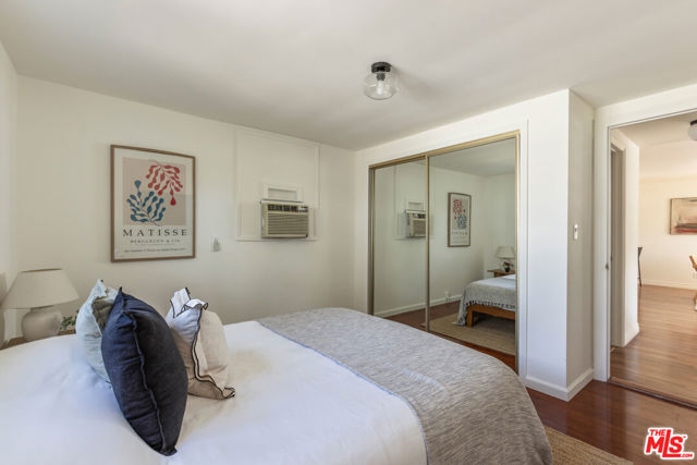 1945 Yosemite Drive, Los Angeles CA: https://media.crmls.org/mediaz/df213709-565b-4e00-ac09-ec1767797877.jpg