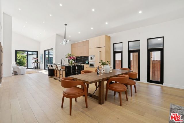 4254 Motor Avenue, Culver City CA: https://media.crmls.org/mediaz/df21e1ae-ed20-44df-ae21-0b2e60dd64b8.jpg