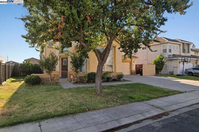 907 MAGGIORE LANE, Manteca CA: https://media.crmls.org/mediaz/df22d5f4-8811-435b-a4bf-27f9de7d9efe.jpg