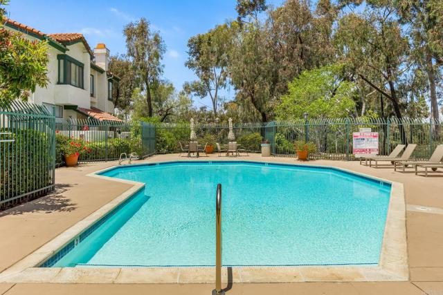 1415 Summit Drive, Chula Vista CA: https://media.crmls.org/mediaz/df23d1c6-1385-4767-a297-6b9f4e54863d.jpg