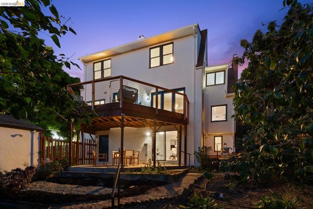 758 Spruce St, Berkeley CA: https://media.crmls.org/mediaz/df23f376-1c4c-4e2e-b9fe-d5f45ef2d632.jpg