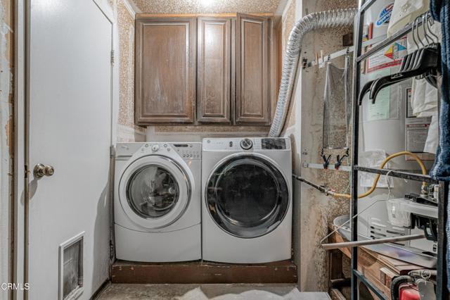 Detail Gallery Image 25 of 38 For 1805 Hillary Ct, Simi Valley,  CA 93065 - 5 Beds | 3 Baths