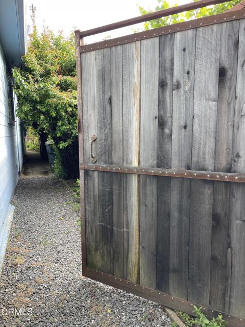 458 E San Francisco Avenue, Willits CA: https://media.crmls.org/mediaz/df254fa2-0346-4a79-898b-2e7845da2d42.jpg