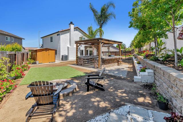 2191 Spruce Drive, Hollister CA: https://media.crmls.org/mediaz/df25ba42-a059-431d-93a3-74d709c98c20.jpg