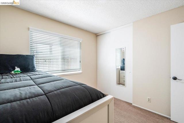 Image 40 of 56 For 14787 Oleander St