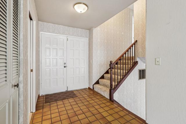 908 Park Pacifica Avenue, Pacifica CA: https://media.crmls.org/mediaz/df26a5da-163b-4e99-b593-f7fbbffee025.jpg