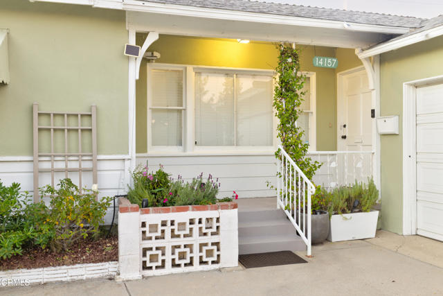 Detail Gallery Image 3 of 25 For 14157 Gruen St, Los Angeles,  CA 91331 - 3 Beds | 2 Baths
