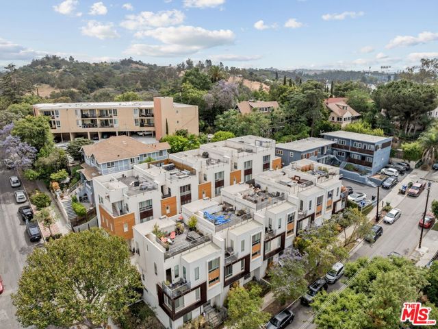 1344 Douglas Street, Los Angeles CA: https://media.crmls.org/mediaz/df2a8e58-ec49-40a2-a535-c065a281a2bd.jpg